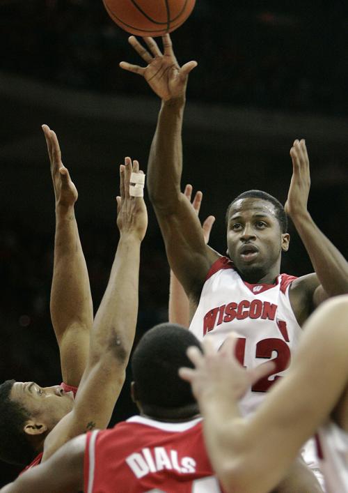UW basketball Alando Tucker