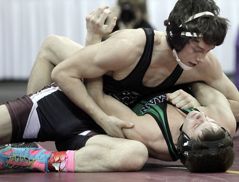 WIAA Div. 3 state wrestling: Riverdale's Spears headlines ...