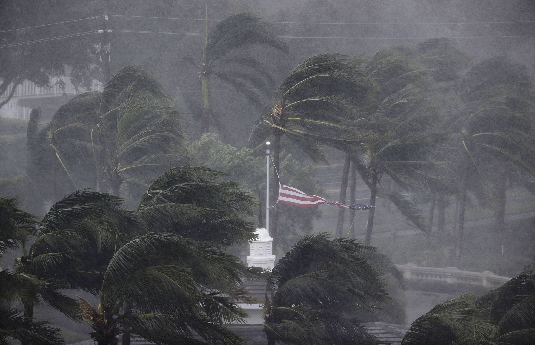 Aircraft carrier rushed to hurricane-battered Keys