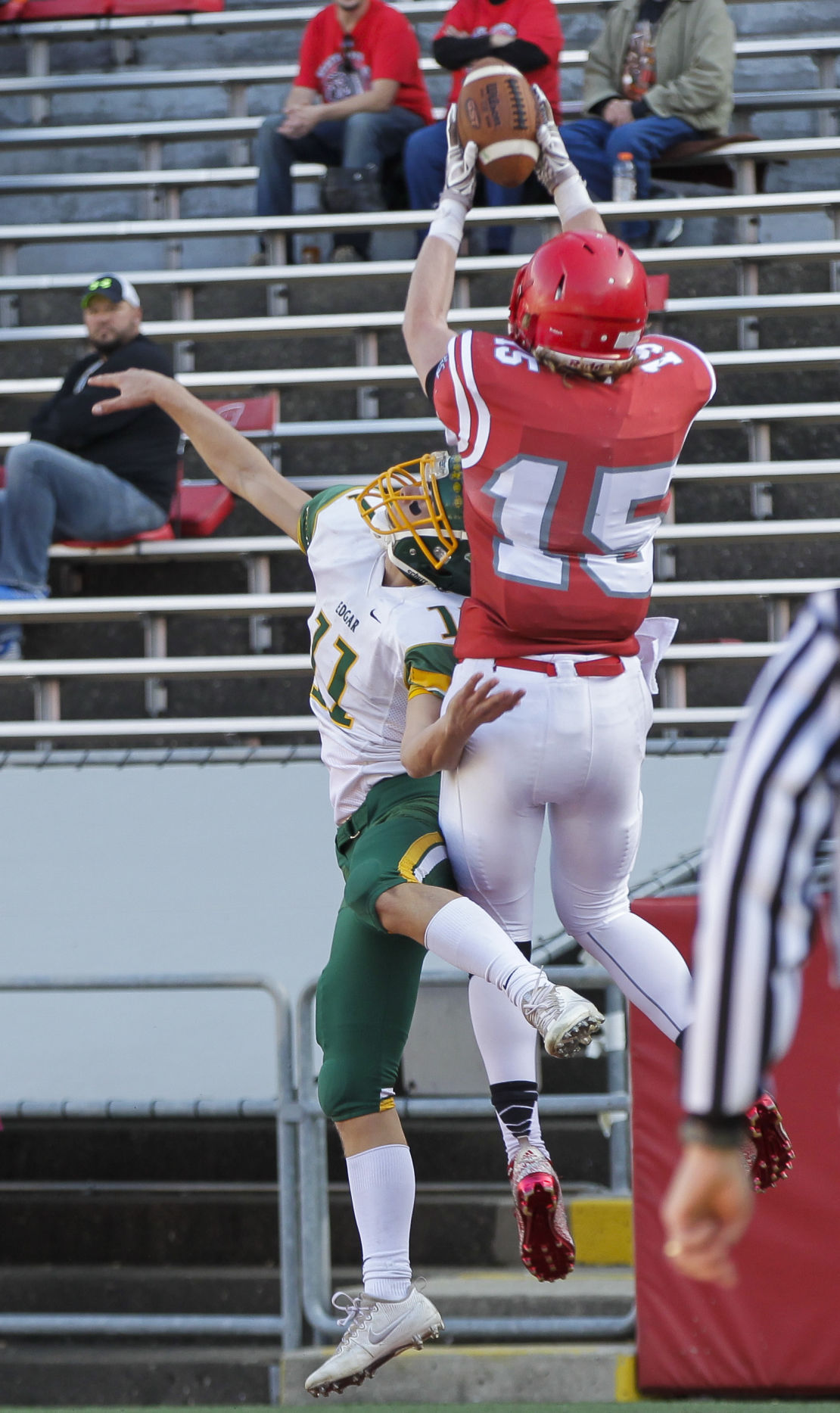 WIAA Division 4 football St. Croix Central rushes for 371 yards in