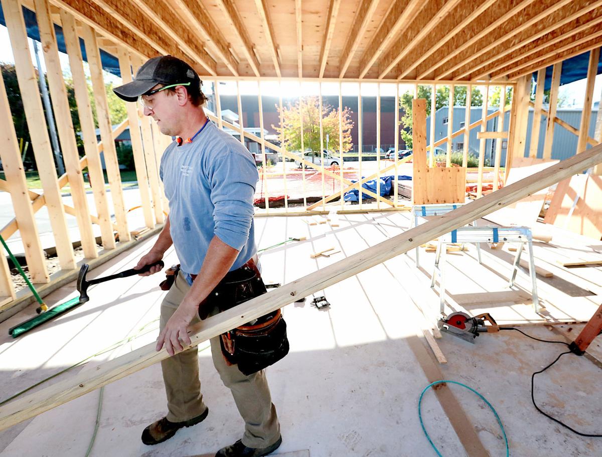 construction carpenter