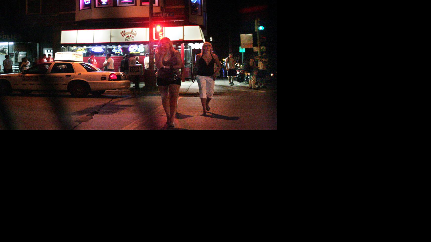 Proposed ordinance would limit late-night food vendors, reduce 'lingering' after Downton bars close - Madison.com