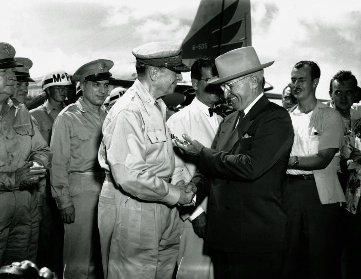 harry s truman and korea to Harry s truman (1884–1972), thirty-third president of the united states, led america's transition from wartime to peacetime economy, created the truman doctrine, and made the decision to defend south korea against communist invasion. harry s truman and korea to Harry s truman (1884–1972), thirty-third president of the united states, led america's transition from wartime to peacetime economy, created the truman doctrine, and made the decision to defend south korea against communist invasion.