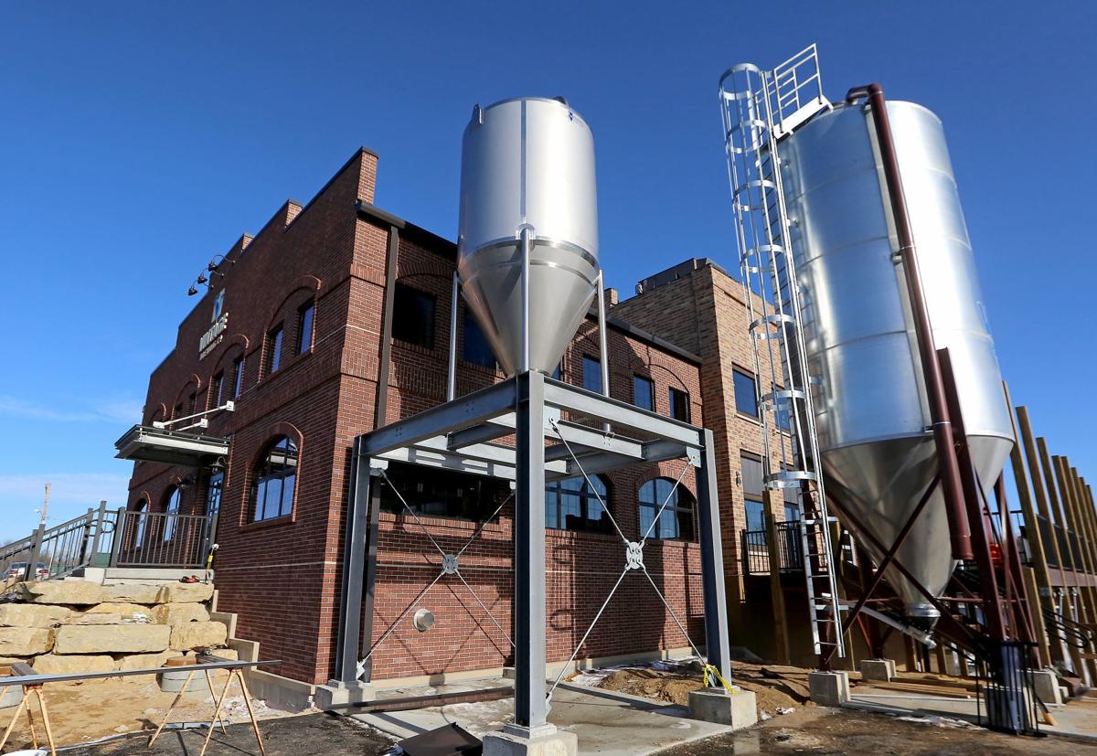 Beer Baron: National craft breweries pulling back | Beer ...