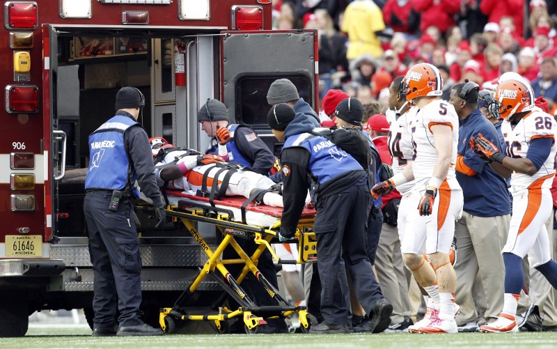 Badgers football: No serious injuries for Illini player who left in ...