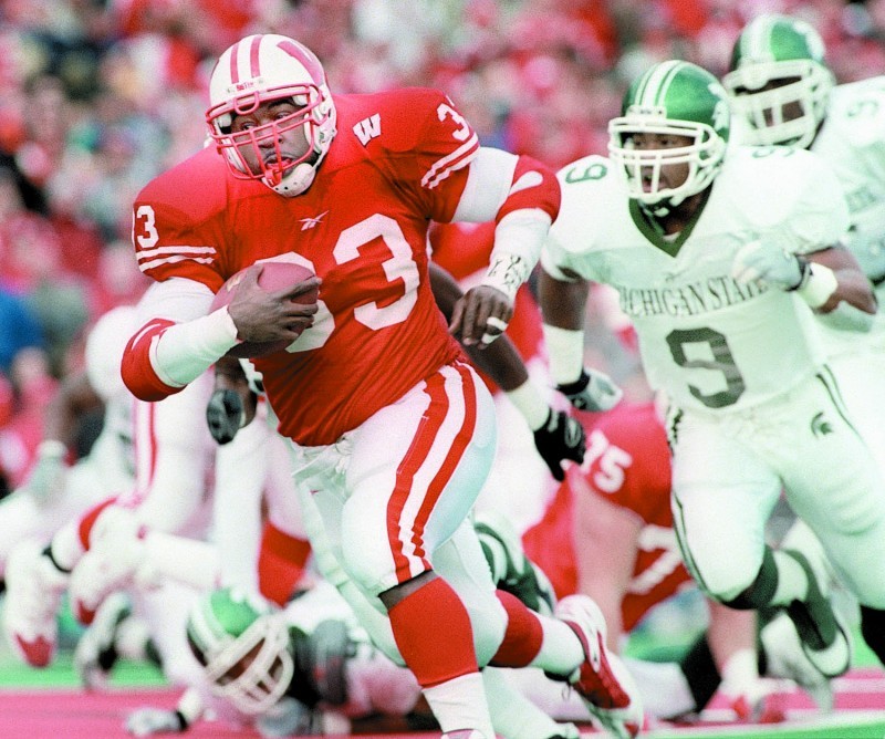 1999 Flashback Wisconsin 40, Michigan State 10 College Football