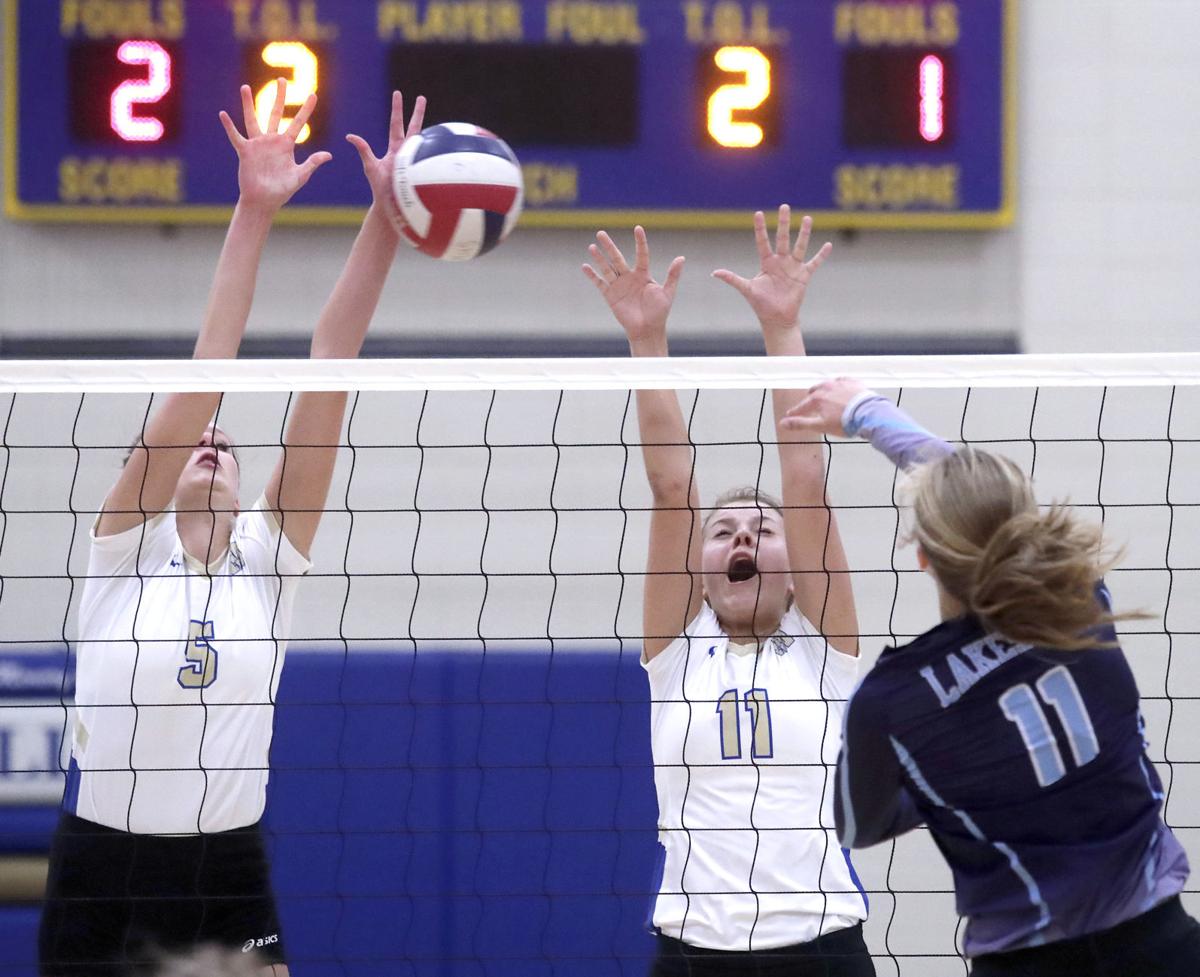 LakeMillsvLakesideVBall10-09122017220737