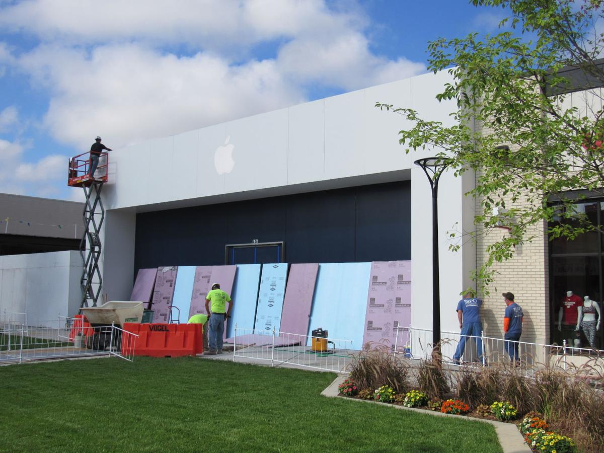Apple West Towne Mall Store