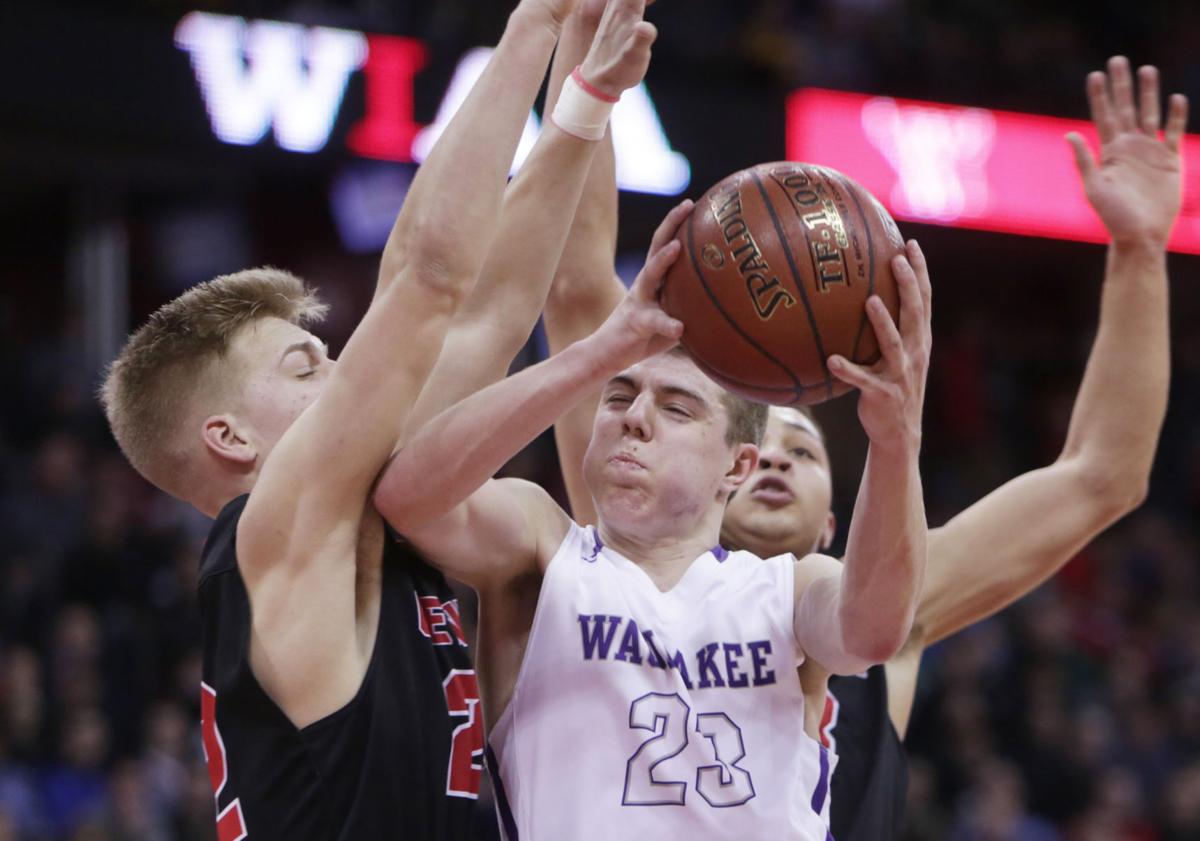 Photos: La Crosse Central 78, Waunakee 56 | Boys basketball | host.madison.com1200 x 841