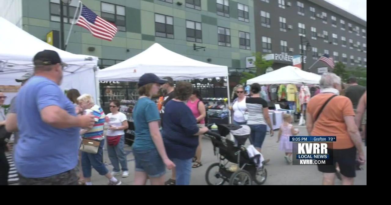 Thousands enjoy pleasant weather and more at West Fargo Street Fair