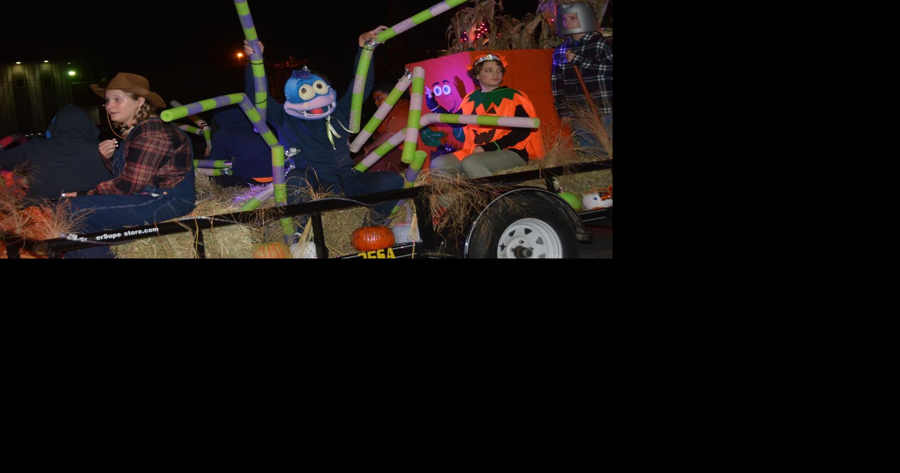 Crowds enjoy Halloween traditions Local