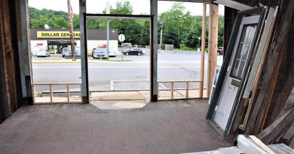 Couple restoring Saxton building Local