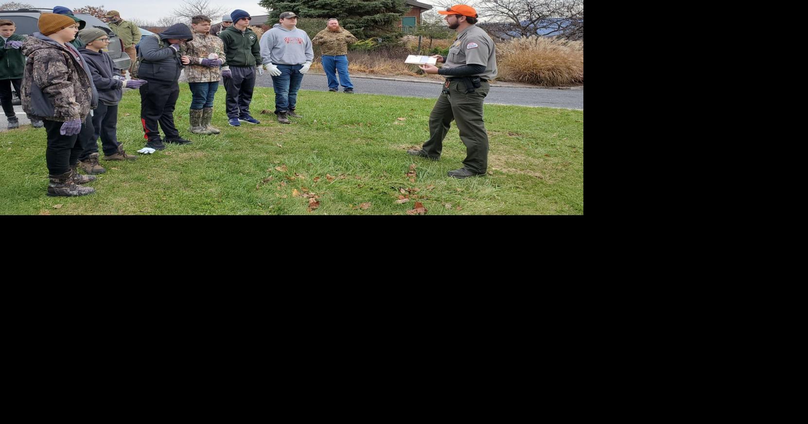Scouts help prep disc golf course | News | huntingdondailynews.com