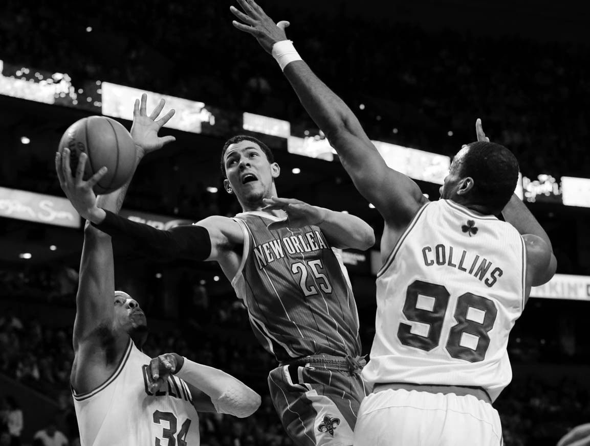 Dwyane Wade, LeBron James lead Miami Heat past Orlando Magic, 90-78