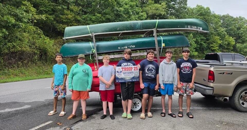 Scouts from Troop 25 sharpen canoe/kayak skills