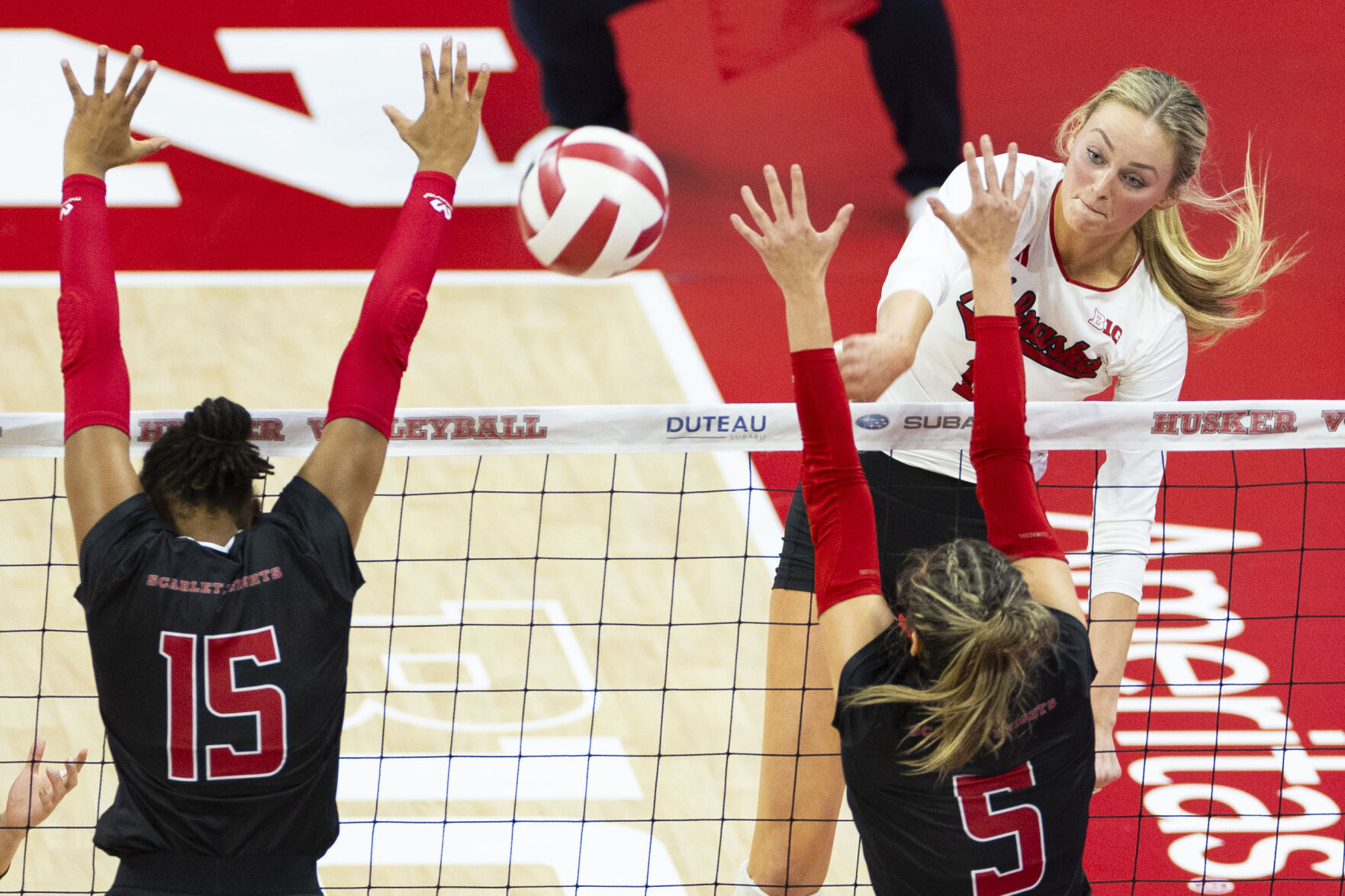 Nebraska Volleyball Knocks Off Rutgers In 3 Sets