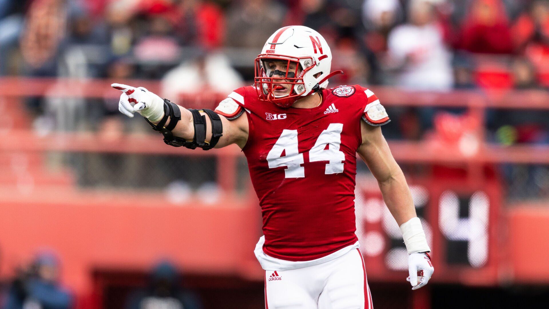 McKewon: Three Takes On Nebraska's Garrett Nelson Declaring For NFL Draft