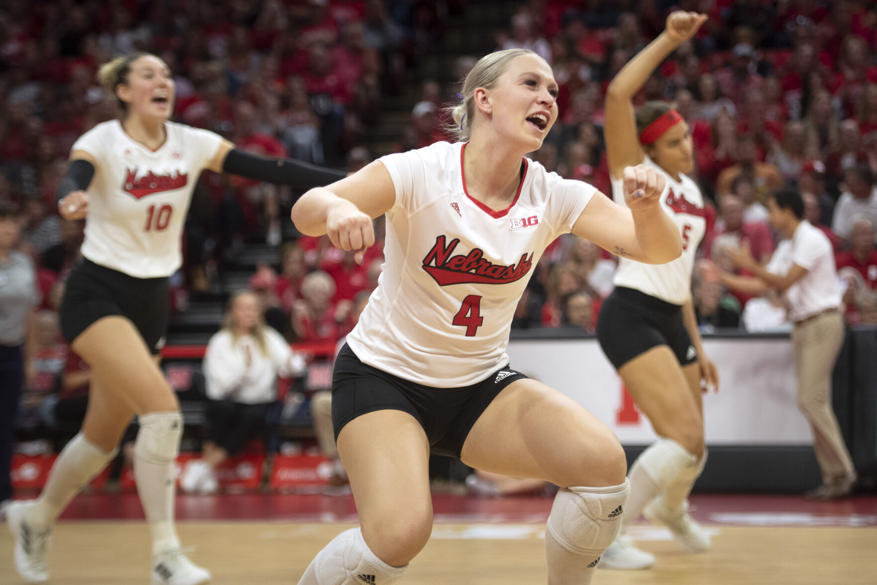 Nebraska Volleyball Setter Anni Evans Enters Transfer Portal