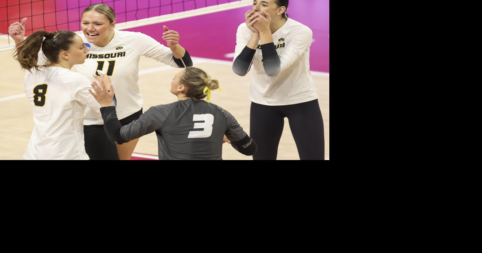 Missouri volleyball sweeps Delaware in first round