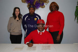 thibodeaux louisville neely moore iberianet inks westgate intent principal tae senior letter signs football national play