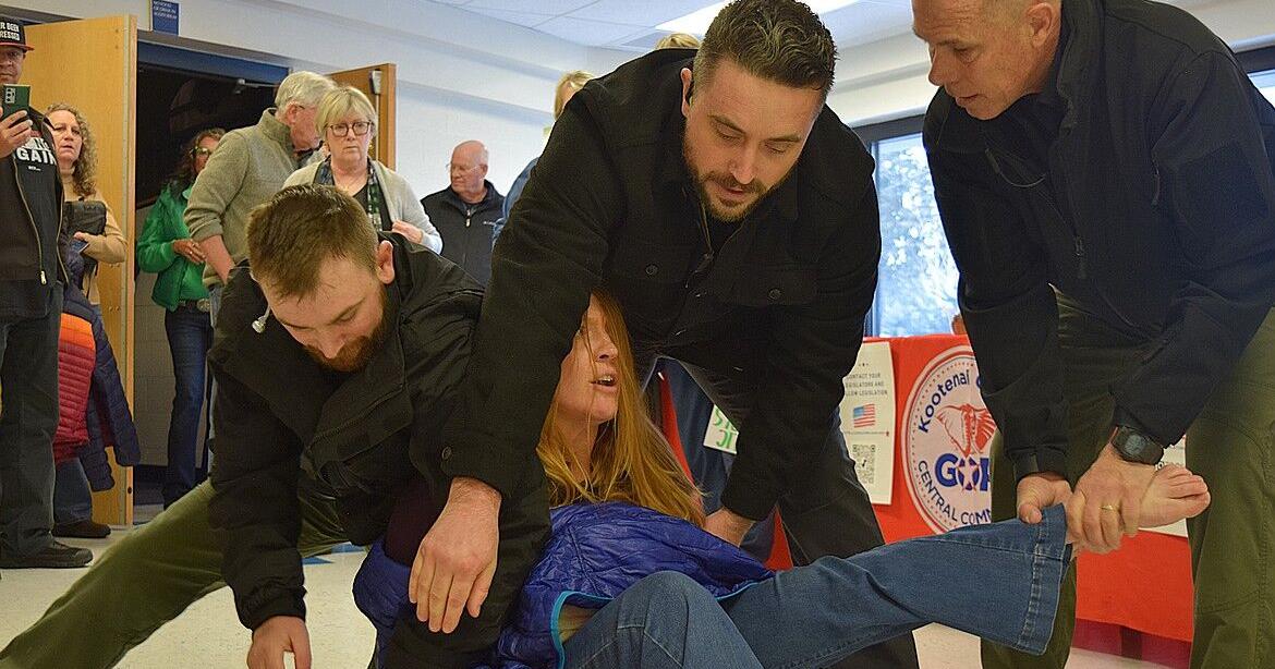 Woman dragged out of chaotic legislative town hall in North Idaho ...