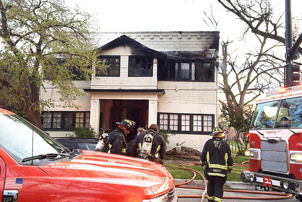 Man Rescued From Boise Apartment Fire Local News Idahopress Com