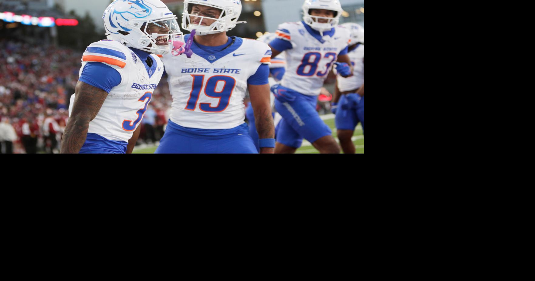 Broncos pull away in fourth quarter to beat Washington State 31-10