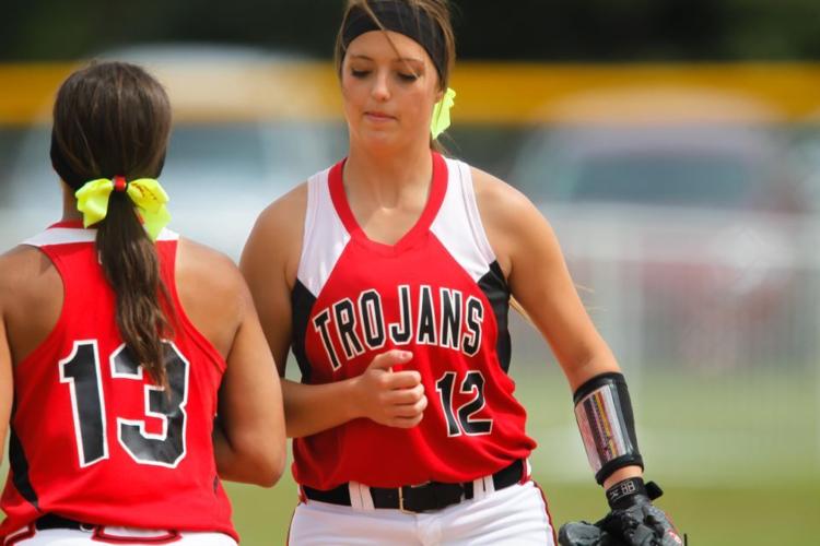 Homedale begins title defense with two wins to move on to 3A semifinals