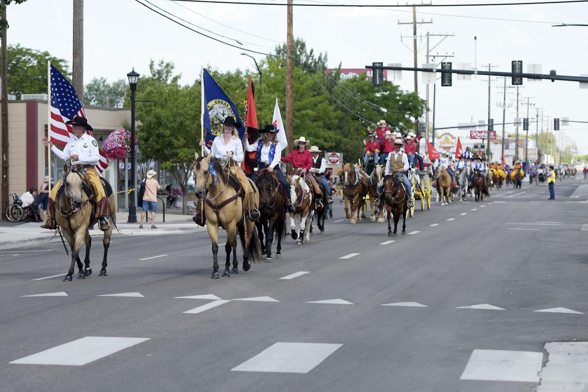 Snake River Stampede trots through Nampa ahead of rodeo Local News