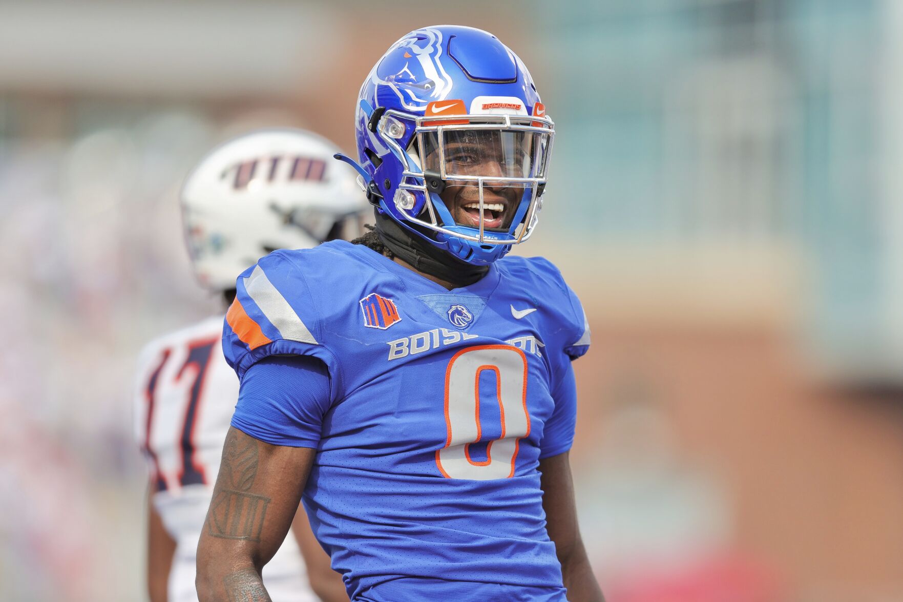 Boise state best sale football uniforms 2019