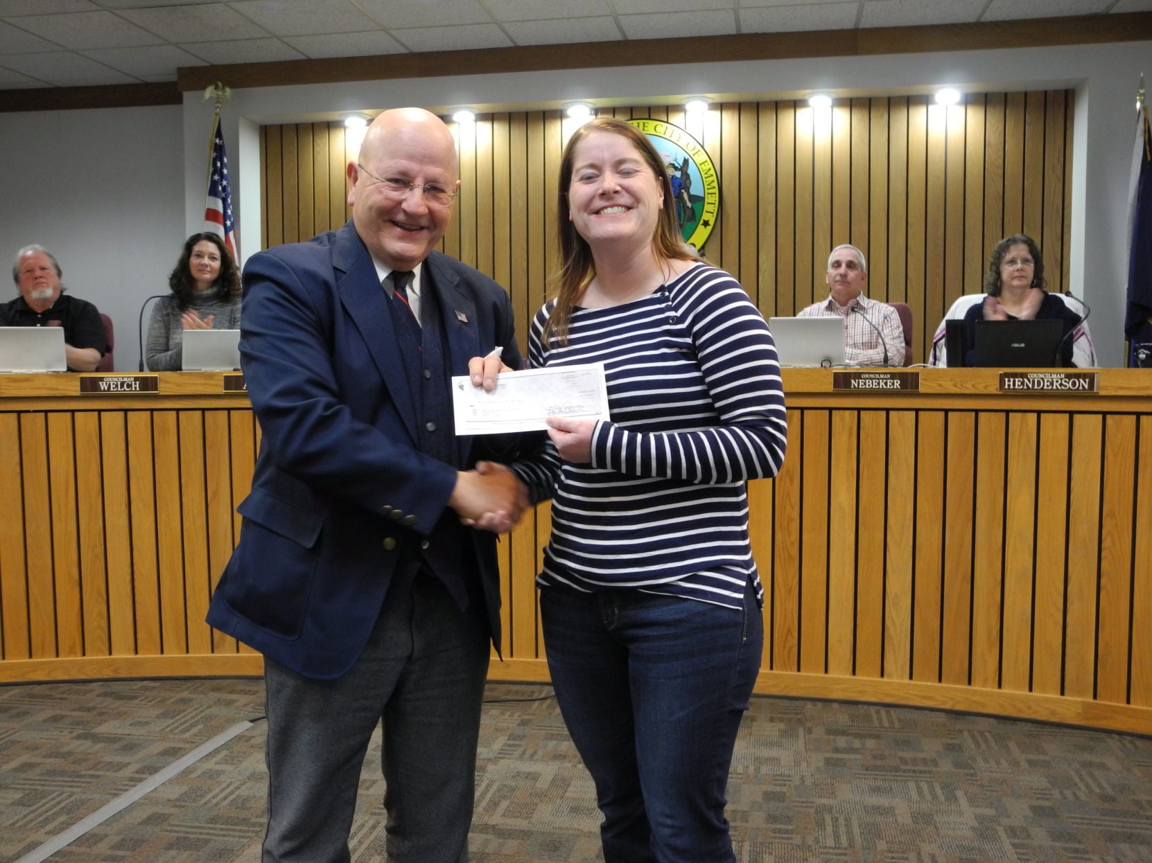 Mayor presents $1,000 to pool fund | Local News | idahopress.com