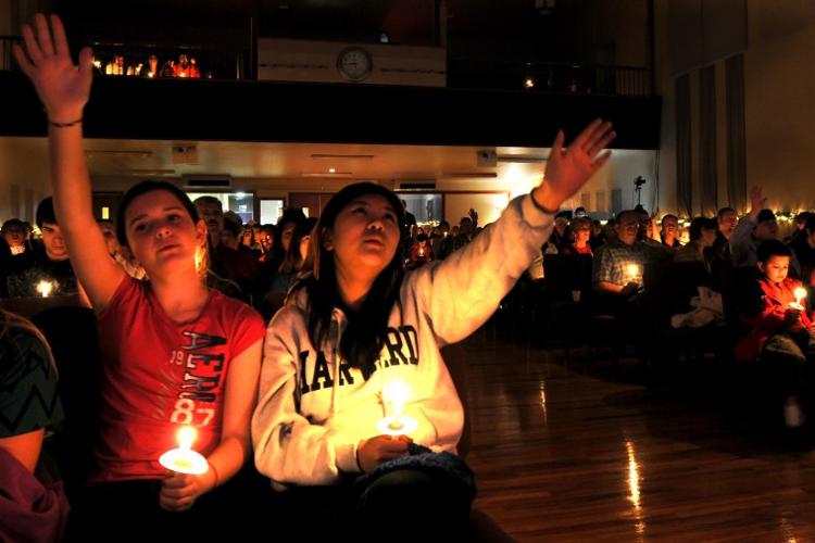 Candlelight Service Photo Gallery