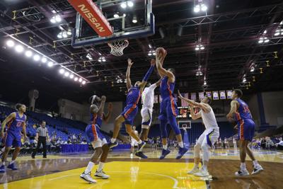 Full Court Press Breaking Down Boise State S 87 64 Road Win At