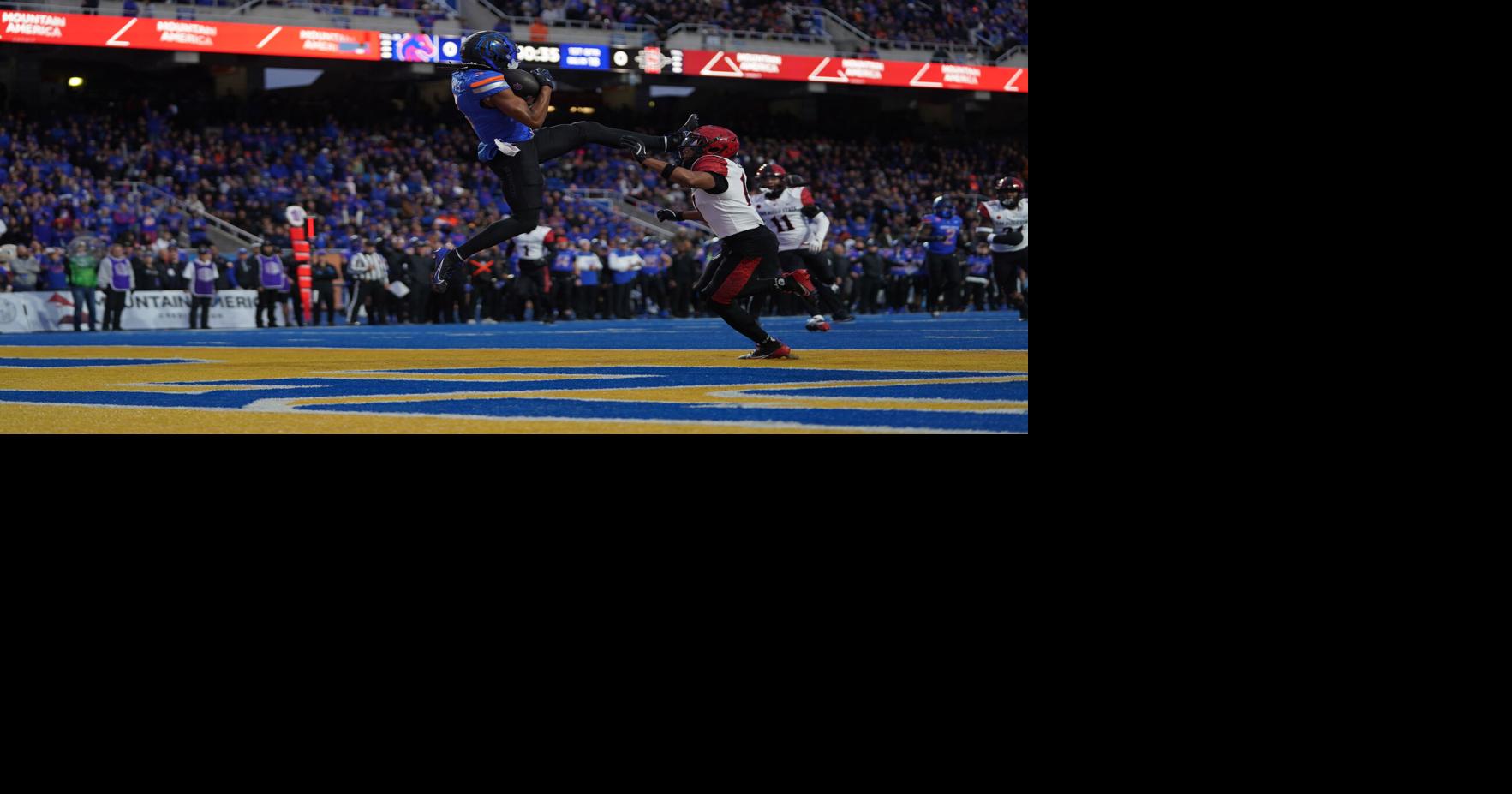 Capels scores three touchdowns, first since 2022, in win vs. Aztecs