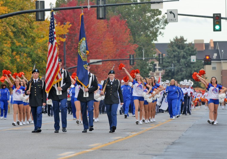 Boise State Homecoming Parade | Photo Gallery | idahopress.com