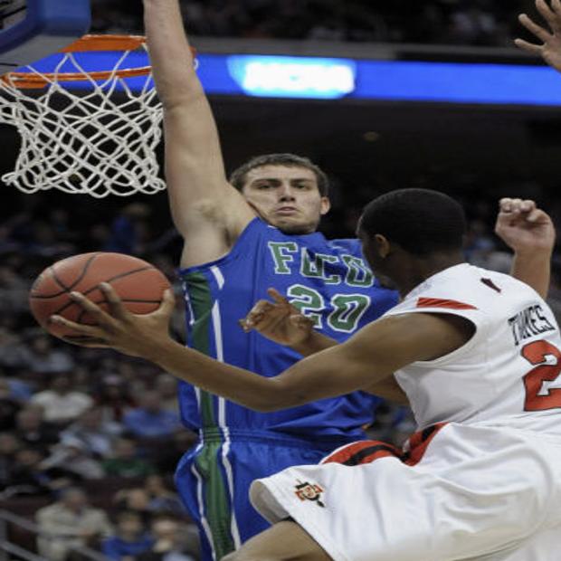 No 15 Seed Florida Gulf Coast Beats Sdsu 81 71 National News