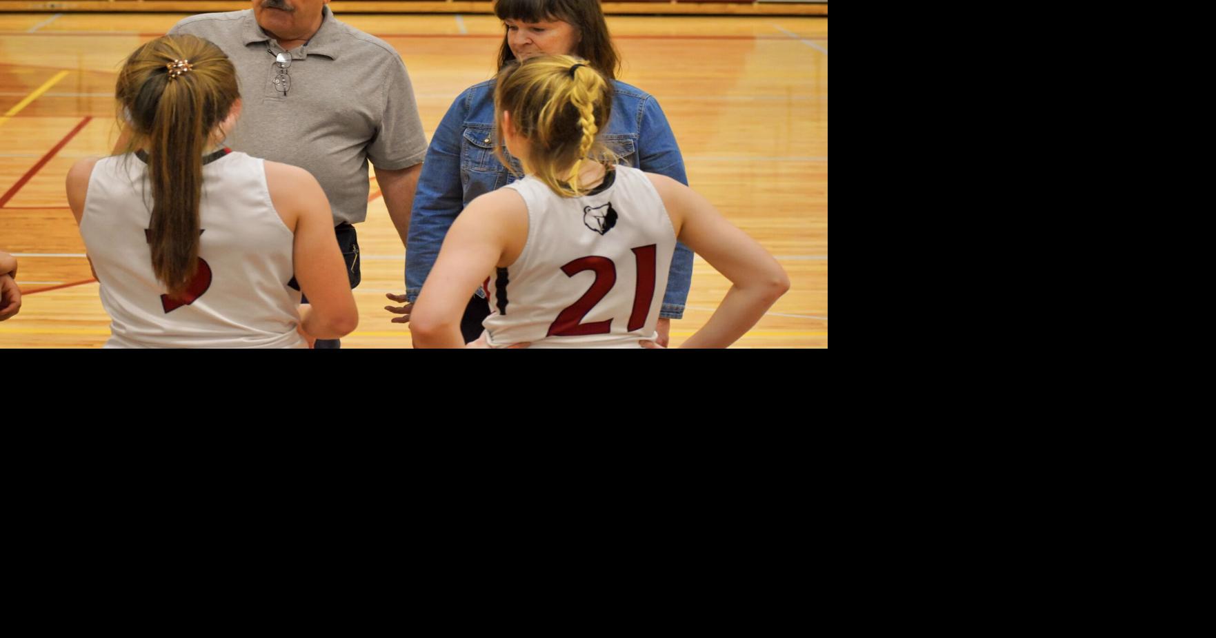 Prosecutor files charges in 2023 death of Greenleaf coach Local News