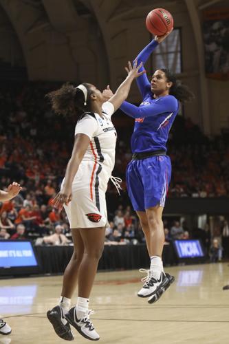 Boise State sees late lead slip away as Broncos fall to Oregon State in ...