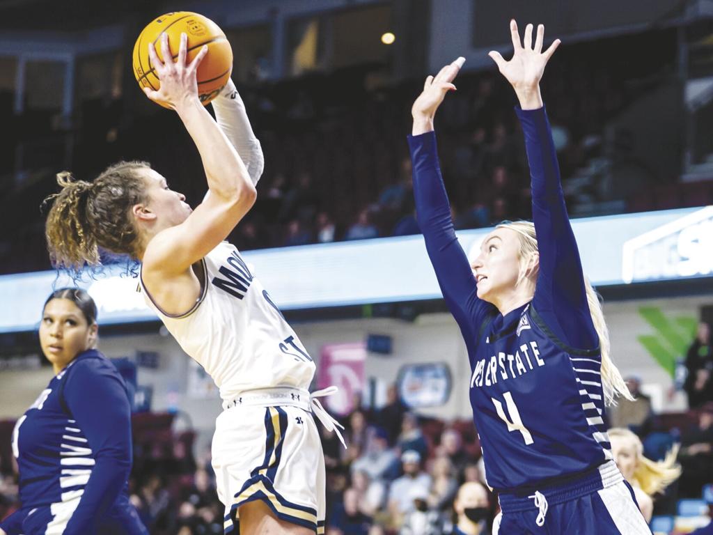 BIG SKY ROUNDUP: Mountain View grad White leads Montana State ...