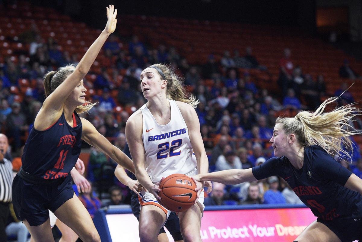 Boise State Lets Another Double Digit Slip Away In 85 80 Loss To