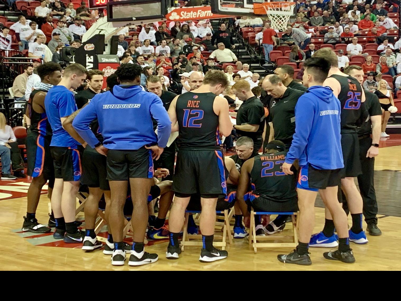 Broncos Can T Complete Comeback In Tough Road Loss At Unlv Boise