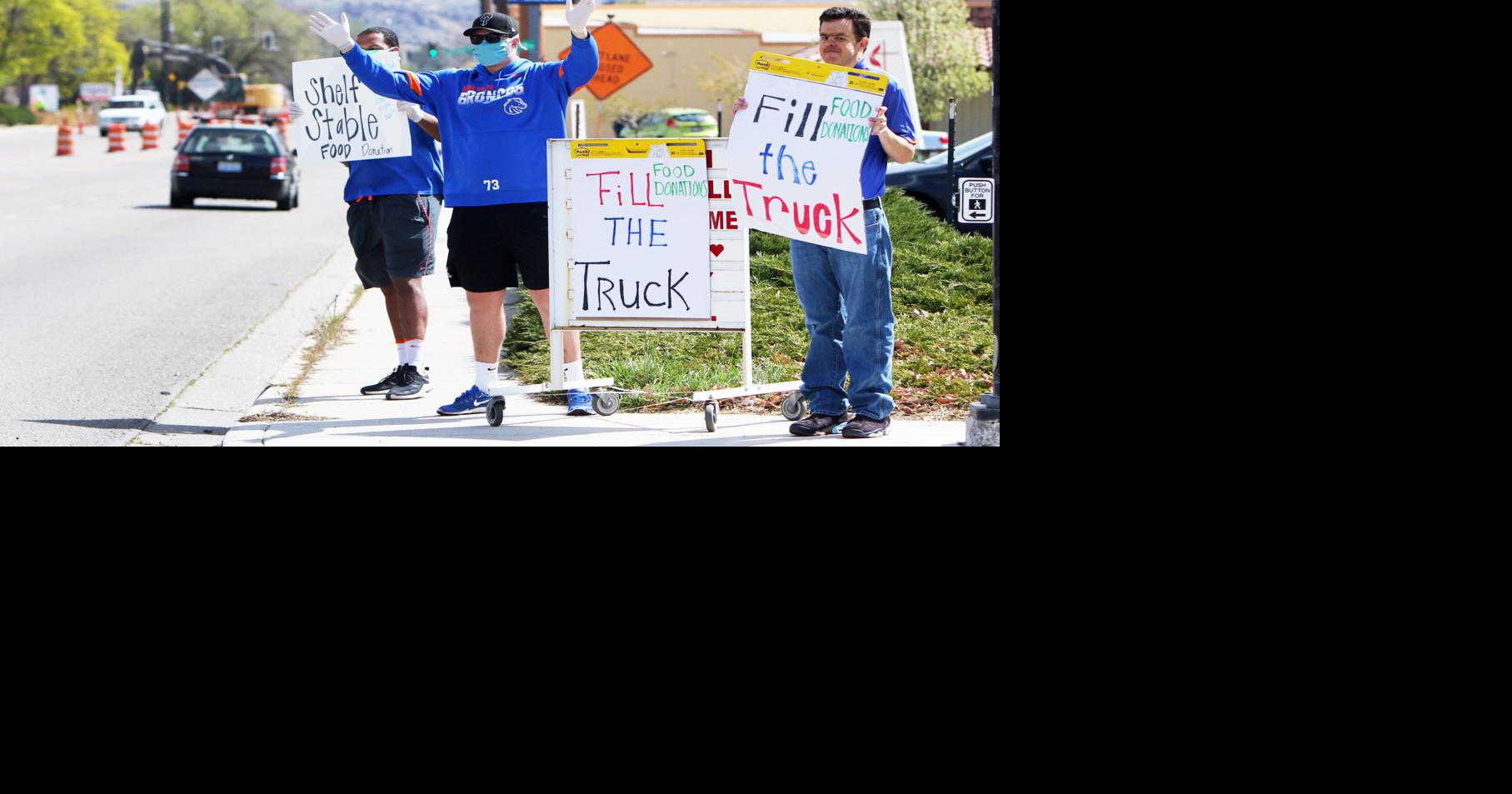 Boise State football players help gather donations for food pantries