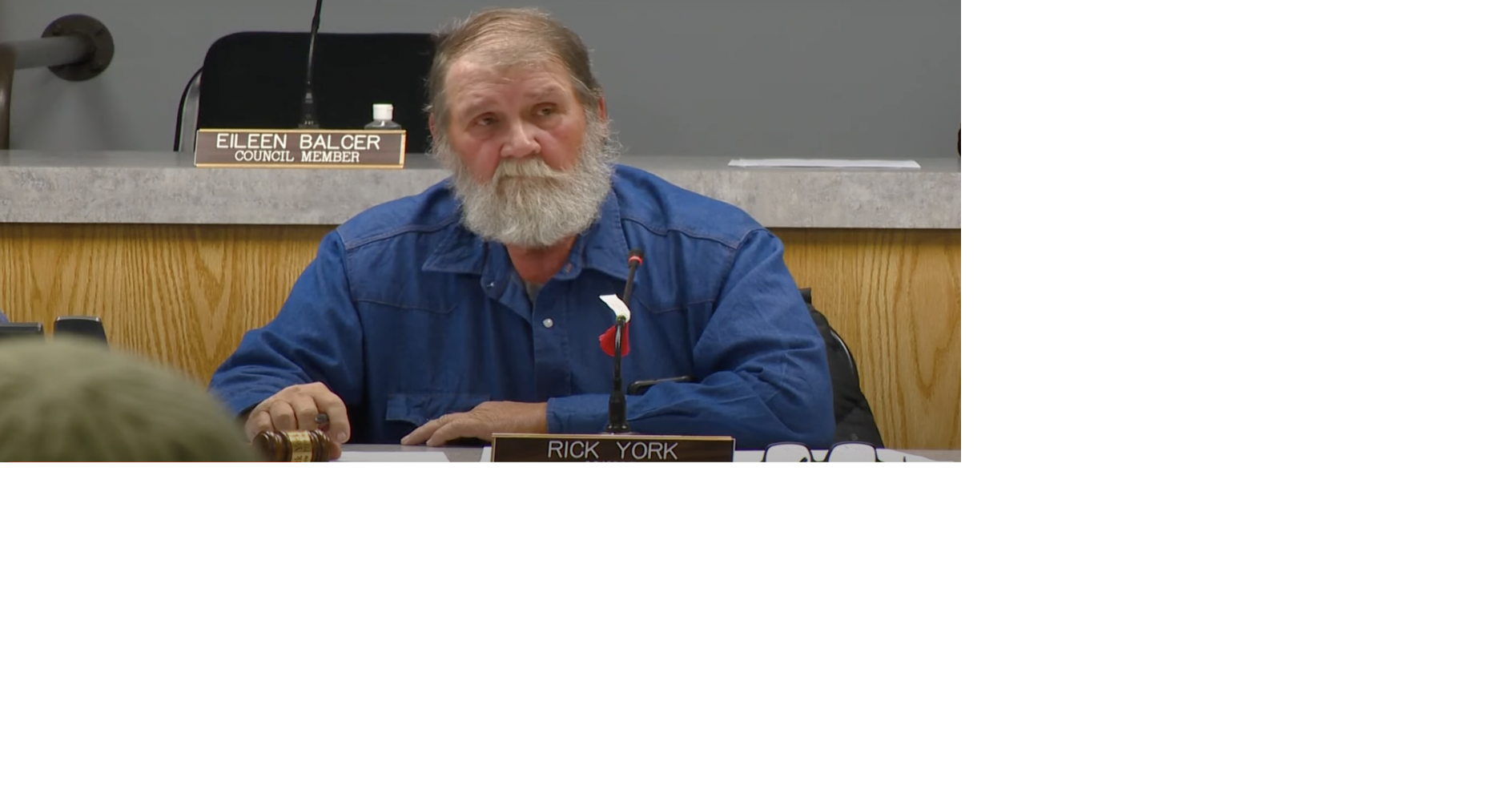 New Plymouth mayor who shot son speaks at city council meeting, ousted