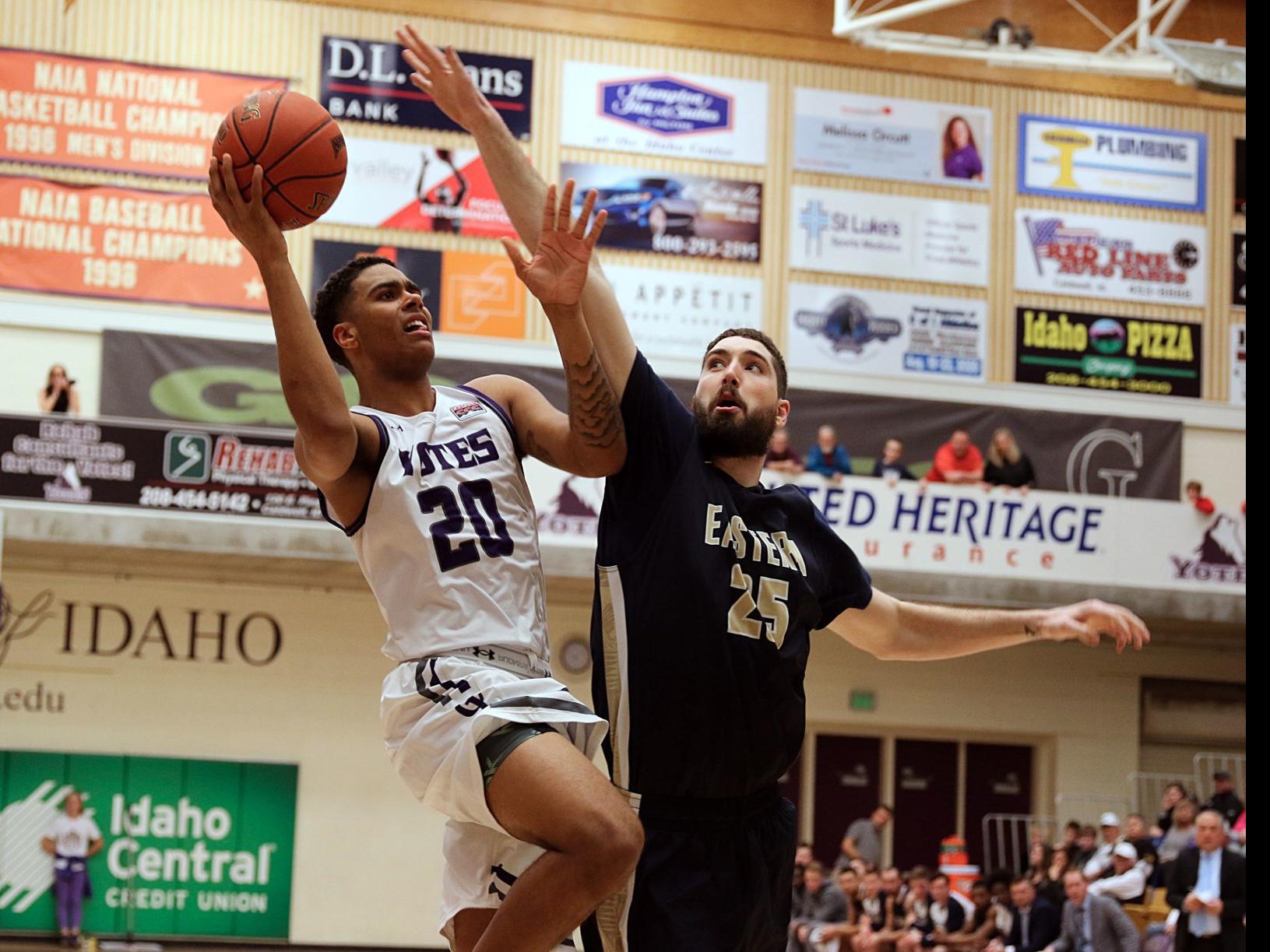 Yotes Shut Down Eastern Oregon To Get Back To Cascade Conference
