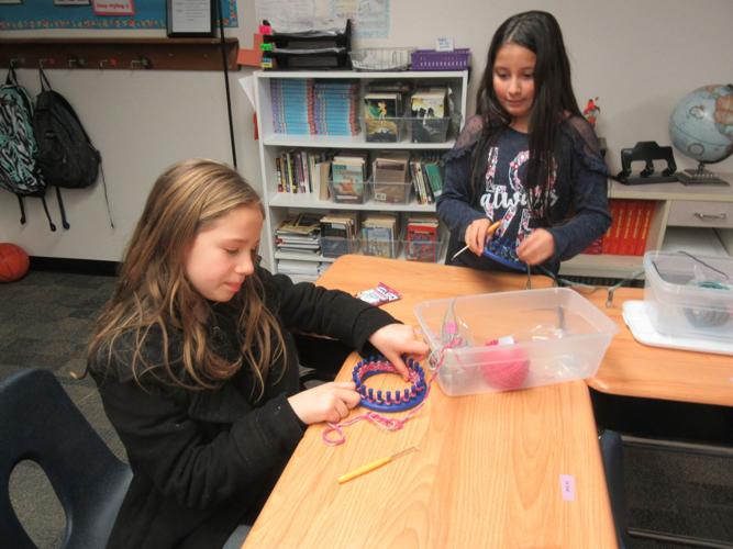 Front Porch East Canyon teacher, students knit hats for Nampa NICU