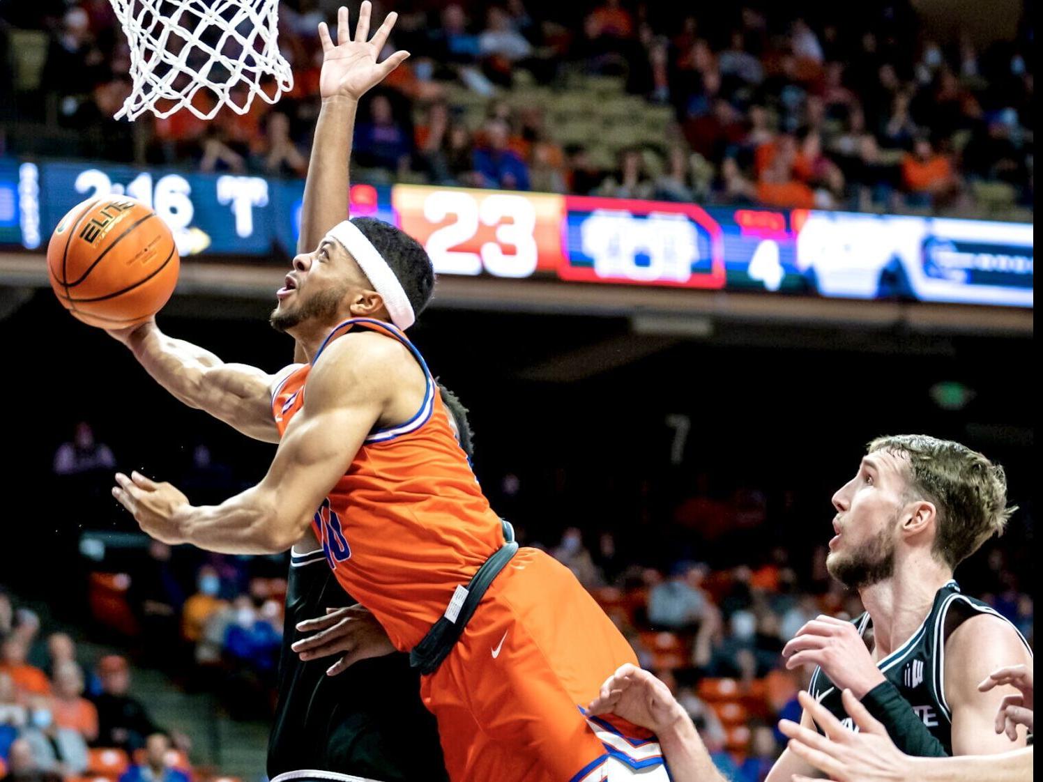 PHOTOS: Boise State holds off Utah State, pulls ahead 68-57 ...