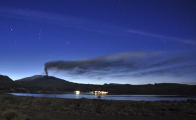 Chile, Argentina evacuate on Copahue volcano alert | National News ...