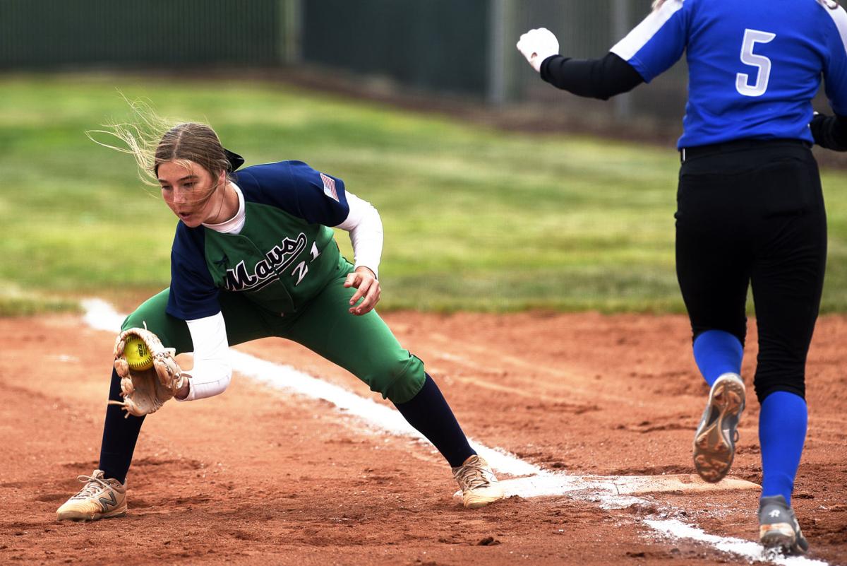 Mountain View Thunder Ridge SOFTBALL02.JPG