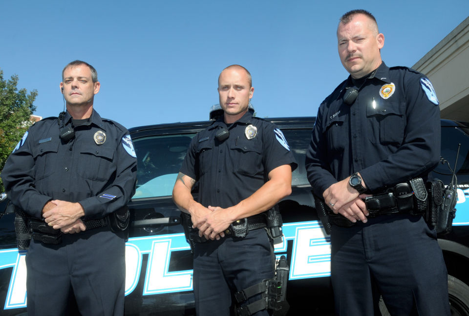 Caldwell police officers honored for saving two lives in