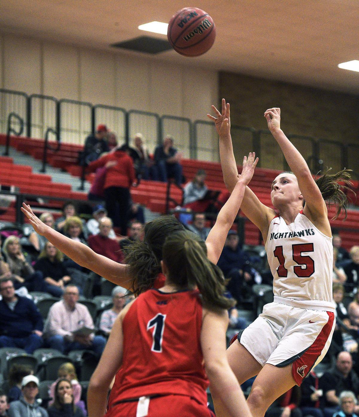 Late Valles Basket Gives Nnu Win Over Simon Fraser Second Place